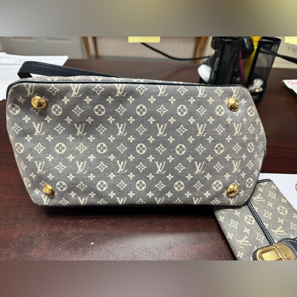 Louis Vuitton Idylle Ballade Medium Shoulder Bag Blue with Matching Wall… - Picture 3 of 8